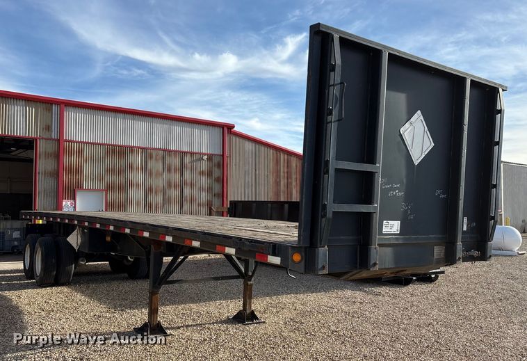 image for item EF6277 2011 Great Dane flatbed trailer