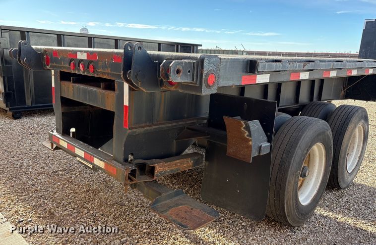 image for item EF6277 2011 Great Dane flatbed trailer