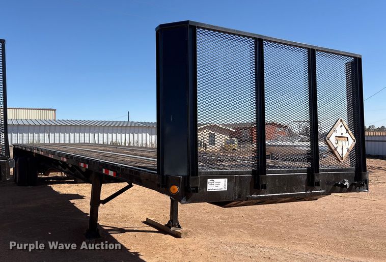 image for item EF6304 1999 Fountaine flatbed trailer