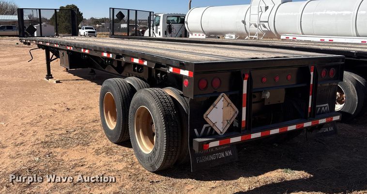 image for item EF6304 1999 Fountaine flatbed trailer