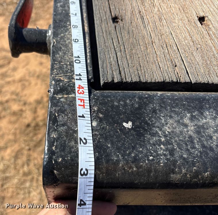 image for item EF6304 1999 Fountaine flatbed trailer