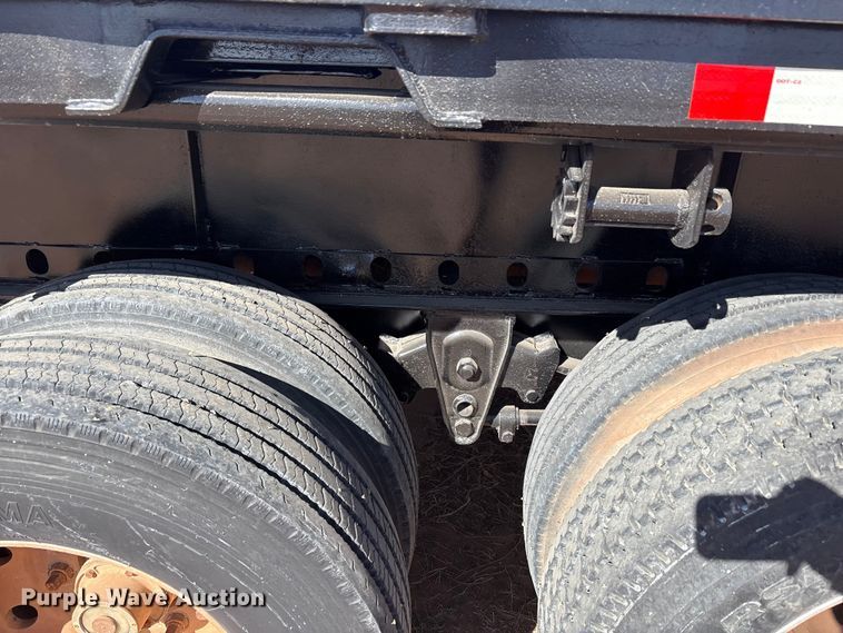 image for item EF6304 1999 Fountaine flatbed trailer