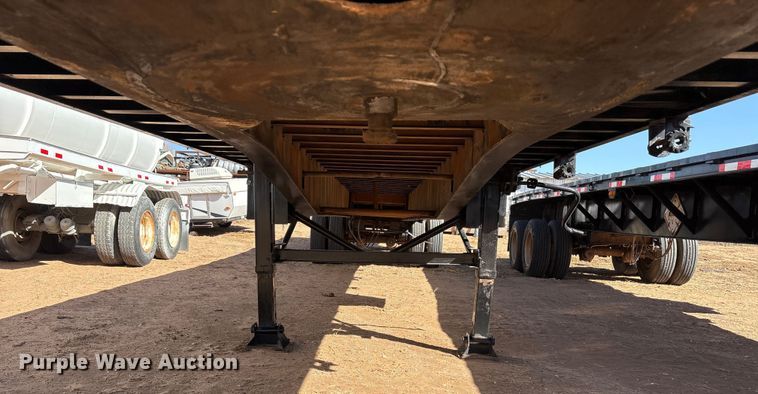 image for item EF6305 1987 Trailermobile flatbed trailer