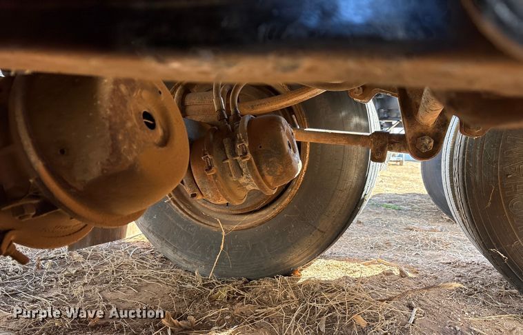 image for item EF6305 1987 Trailermobile flatbed trailer