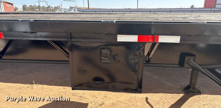 image for item EF6305 1987 Trailermobile flatbed trailer