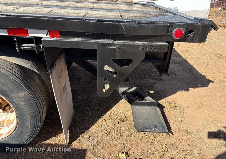 image for item EF6305 1987 Trailermobile flatbed trailer