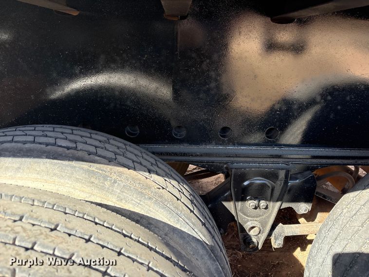 image for item EF6305 1987 Trailermobile flatbed trailer