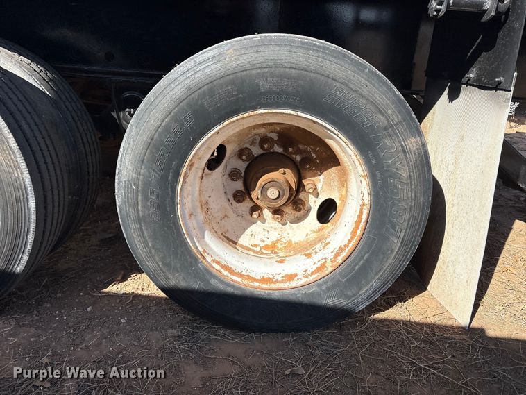 image for item EF6305 1987 Trailermobile flatbed trailer