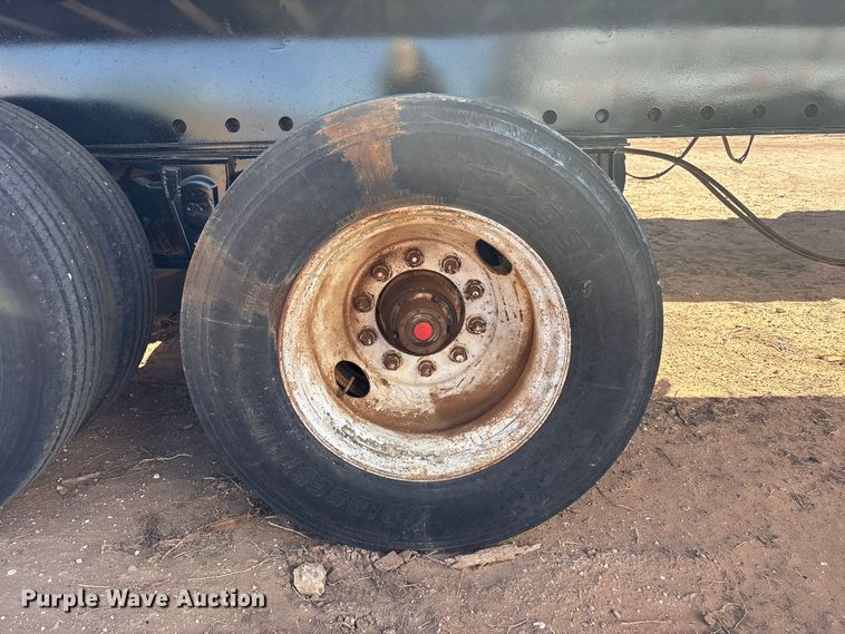 image for item EF6305 1987 Trailermobile flatbed trailer