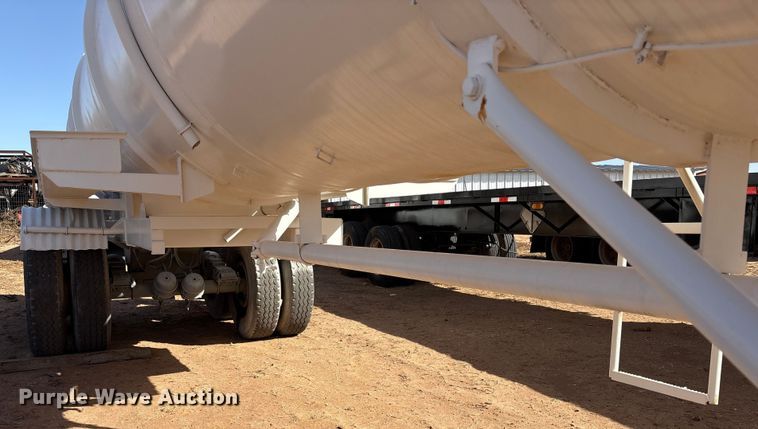 image for item EF6306 2007 Shop Built 130BBL vacuum trailer