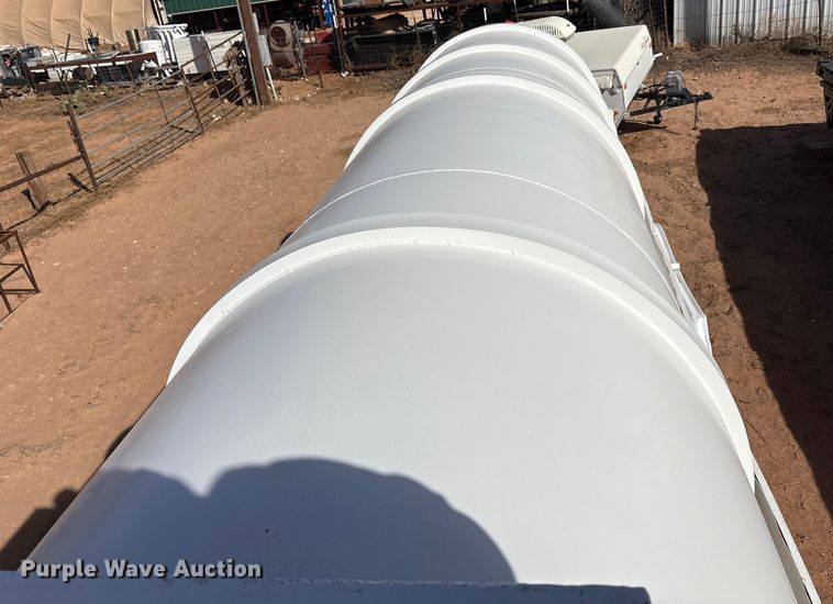 image for item EF6306 2007 Shop Built 130BBL vacuum trailer