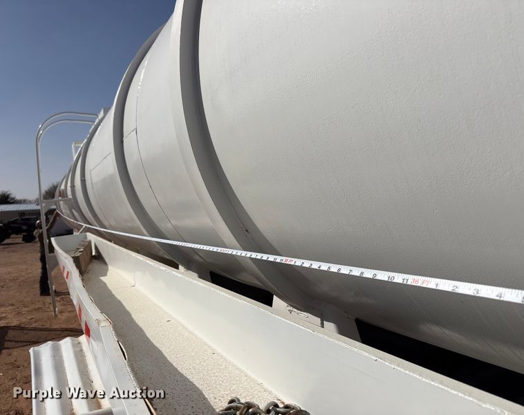 image for item EF6306 2007 Shop Built 130BBL vacuum trailer