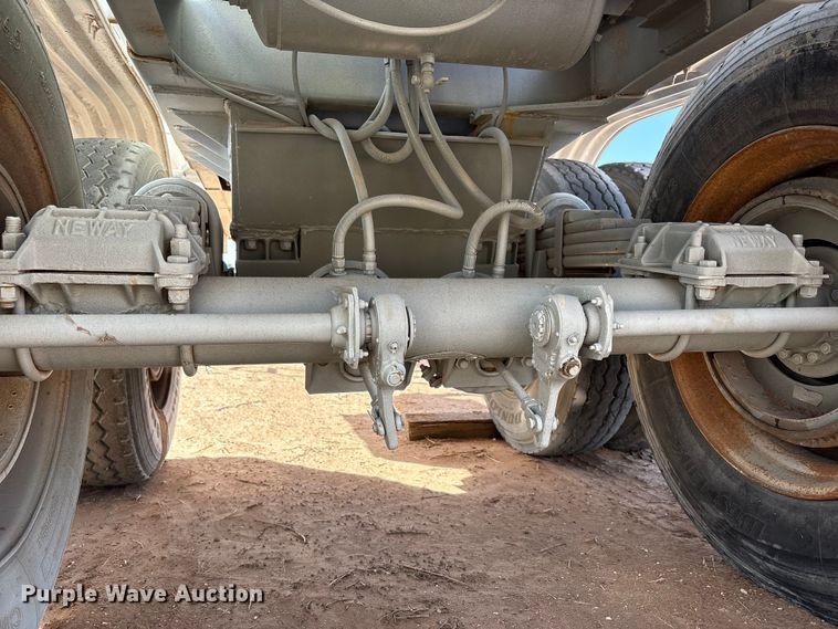 image for item EF6306 2007 Shop Built 130BBL vacuum trailer