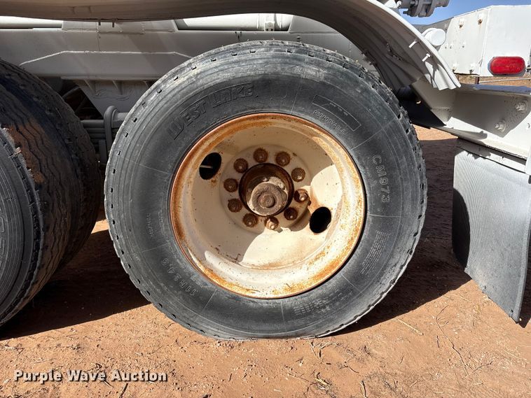 image for item EF6306 2007 Shop Built 130BBL vacuum trailer