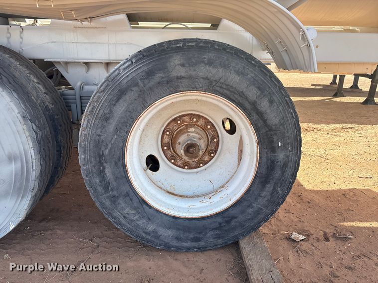 image for item EF6306 2007 Shop Built 130BBL vacuum trailer