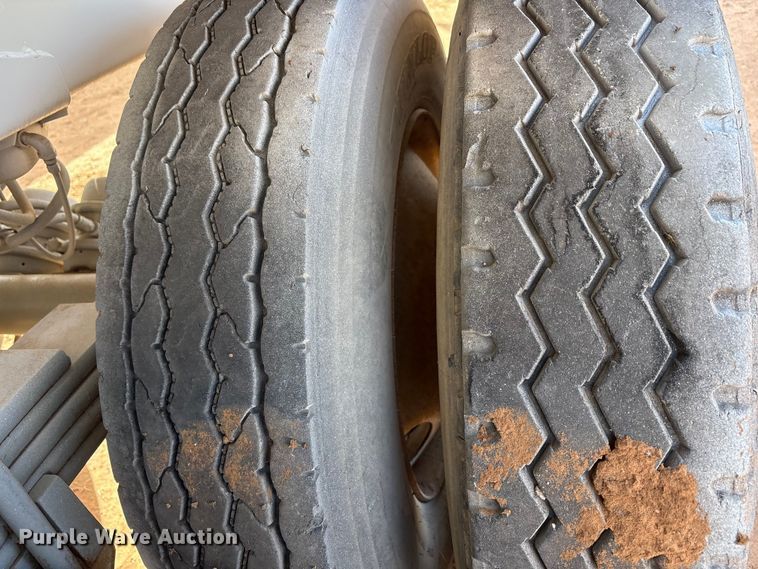 image for item EF6306 2007 Shop Built 130BBL vacuum trailer