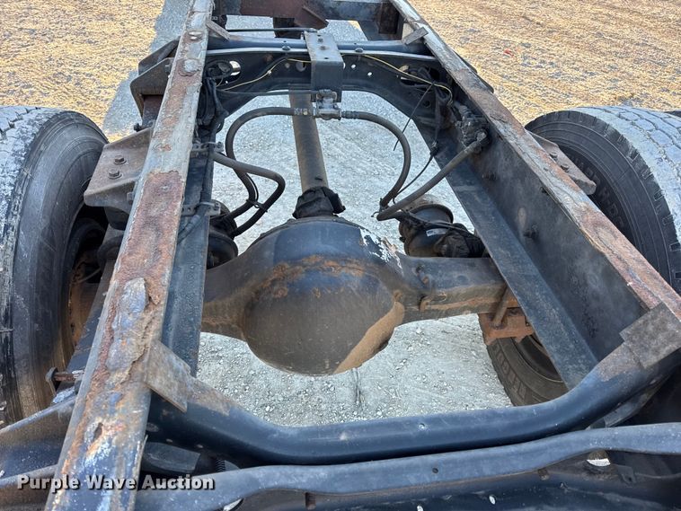 image for item EN0790 2007 International 4300 truck cab and chassis