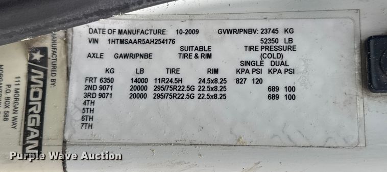 image for item EN0819 2010 International 4400 truck cab and chassis