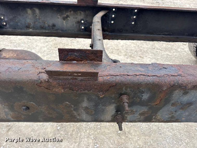 image for item EN0820 2013 International 4400 truck cab and chassis