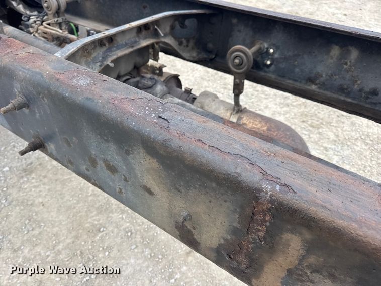 image for item EN0820 2013 International 4400 truck cab and chassis