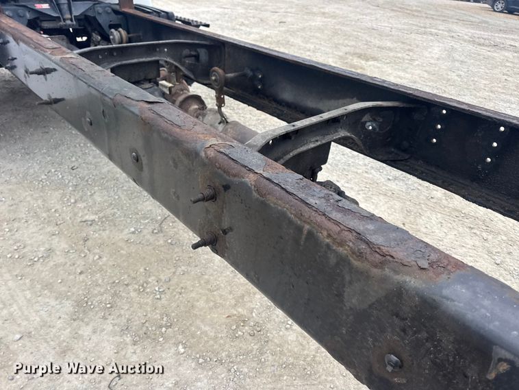 image for item EN0821 2013 International 4400 truck cab and chassis