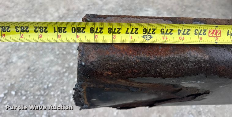 image for item EN0821 2013 International 4400 truck cab and chassis