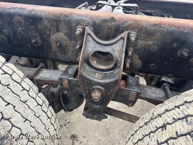 image for item EN0821 2013 International 4400 truck cab and chassis