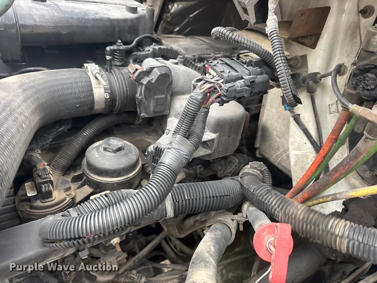 image for item EN0821 2013 International 4400 truck cab and chassis