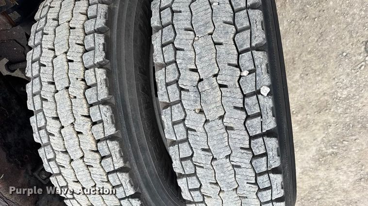 image for item EN0823 2013 International 4400 truck cab and chassis