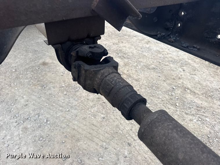 image for item EN0826 2010 International 4400 truck cab and chassis