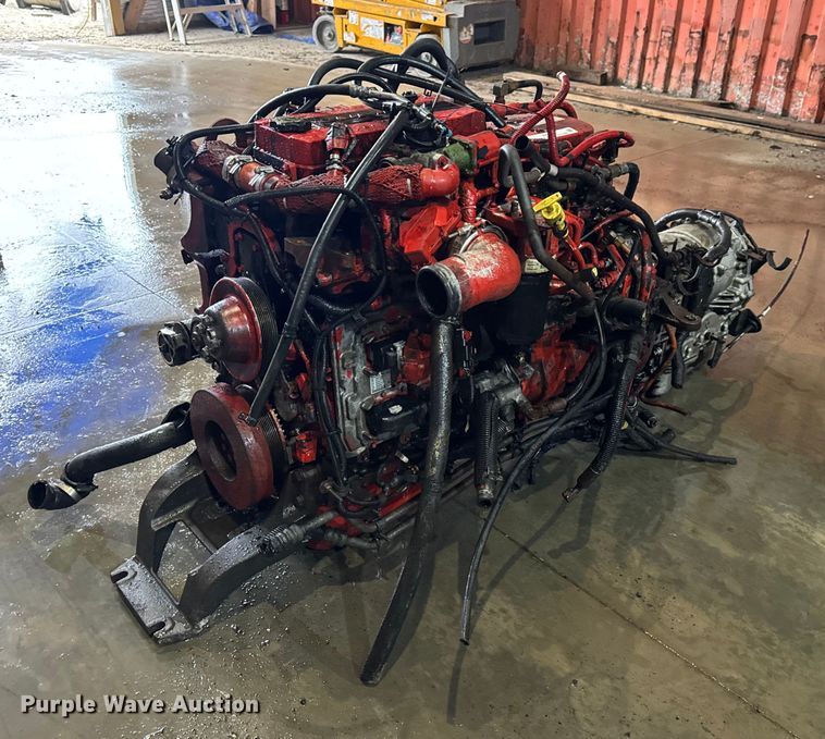 image for item EN0829 Cummins ISL engine