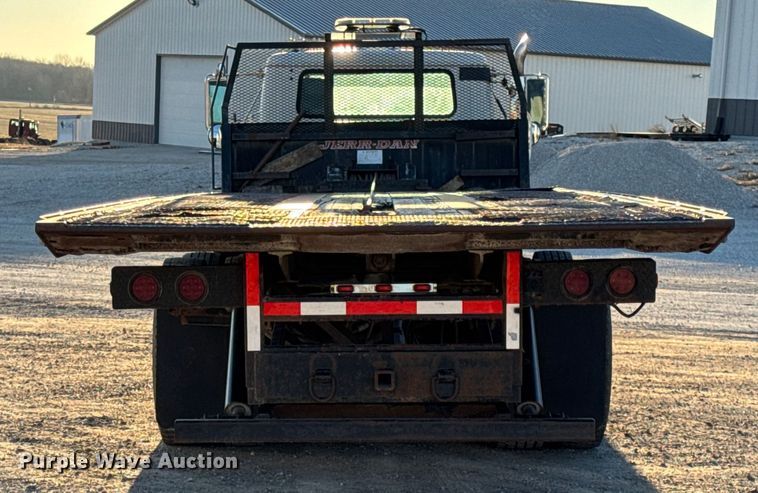 image for item EN0862 1998 International 4900 rollback truck