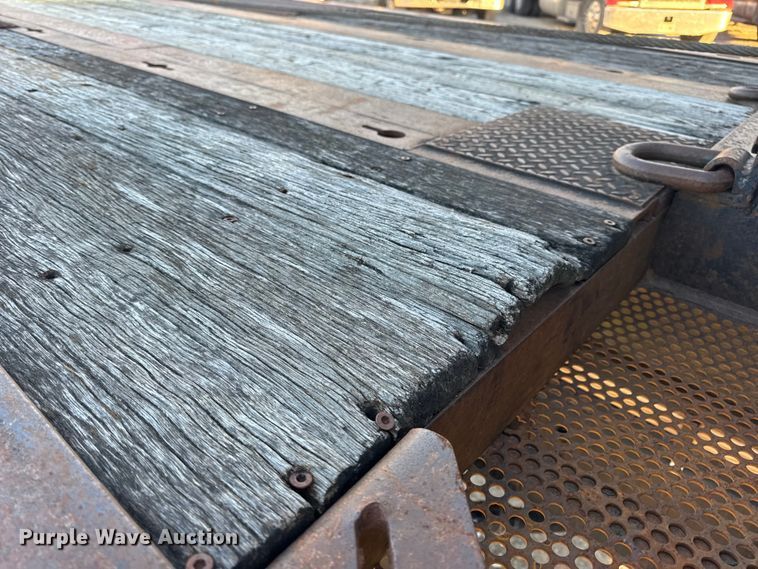 image for item EN0862 1998 International 4900 rollback truck