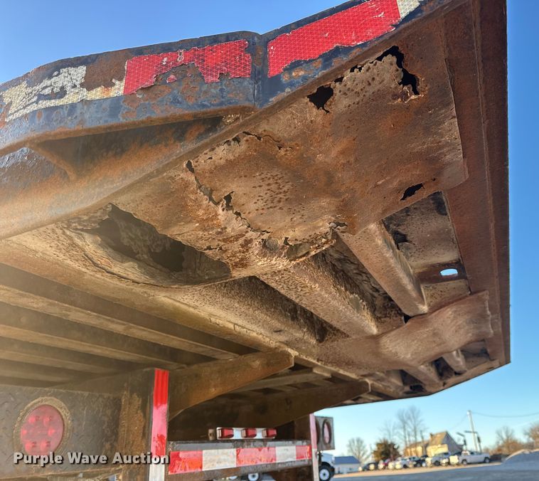 image for item EN0862 1998 International 4900 rollback truck