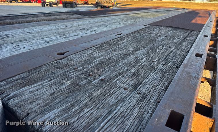 image for item EN0862 1998 International 4900 rollback truck