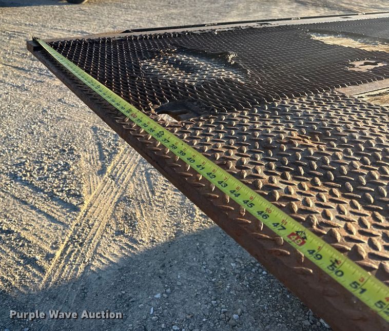 image for item EN0862 1998 International 4900 rollback truck