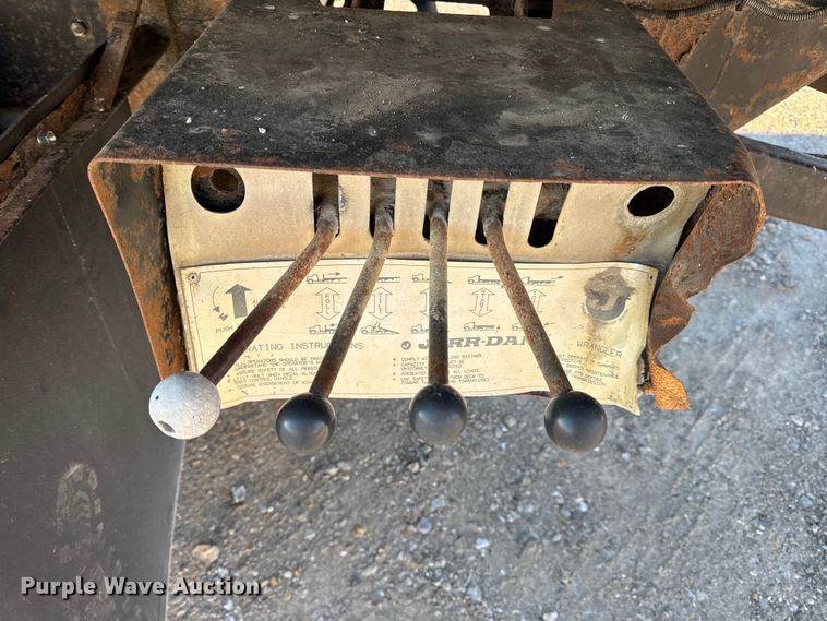 image for item EN0862 1998 International 4900 rollback truck