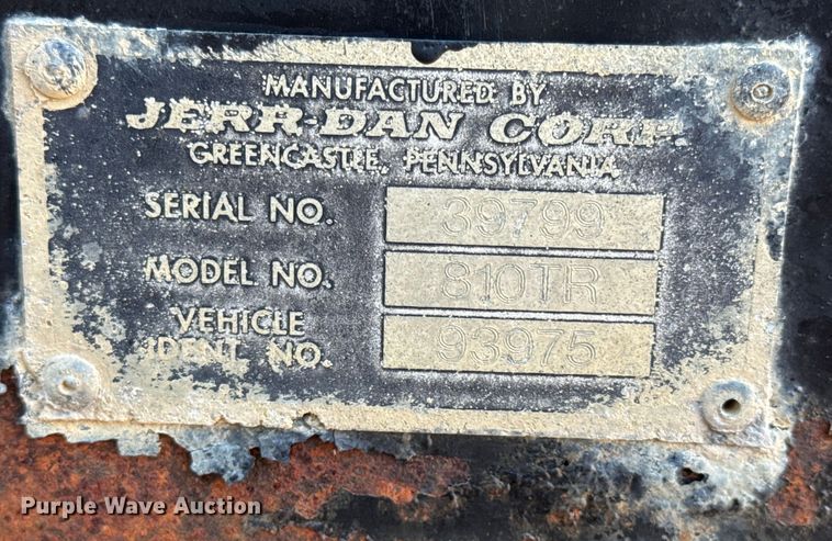 image for item EN0862 1998 International 4900 rollback truck