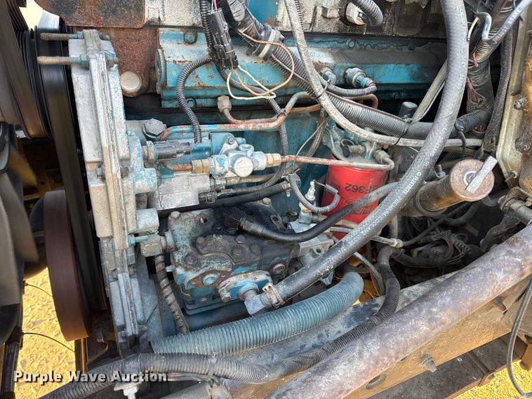 image for item EN0862 1998 International 4900 rollback truck