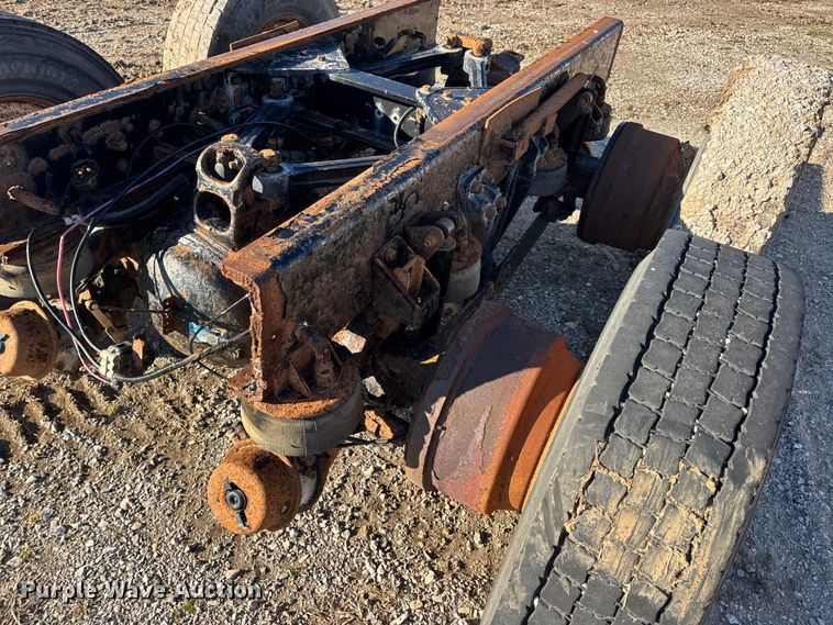 image for item EN0864 Kenworth rear axle assembly