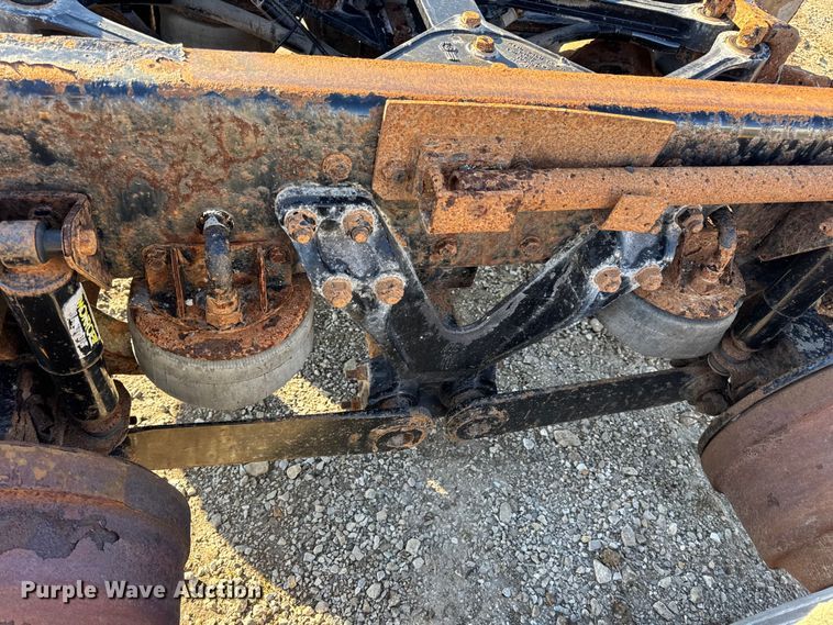 image for item EN0864 Kenworth rear axle assembly