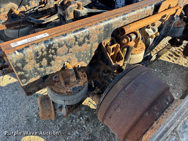 image for item EN0864 Kenworth rear axle assembly