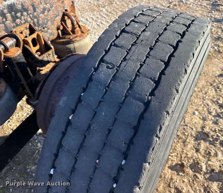 image for item EN0864 Kenworth rear axle assembly