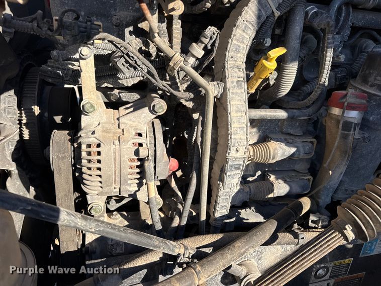 image for item EN0865 2015 Kenworth T880 semi truck