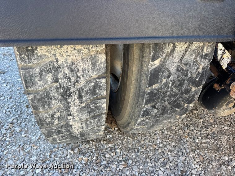 image for item EN0865 2015 Kenworth T880 semi truck