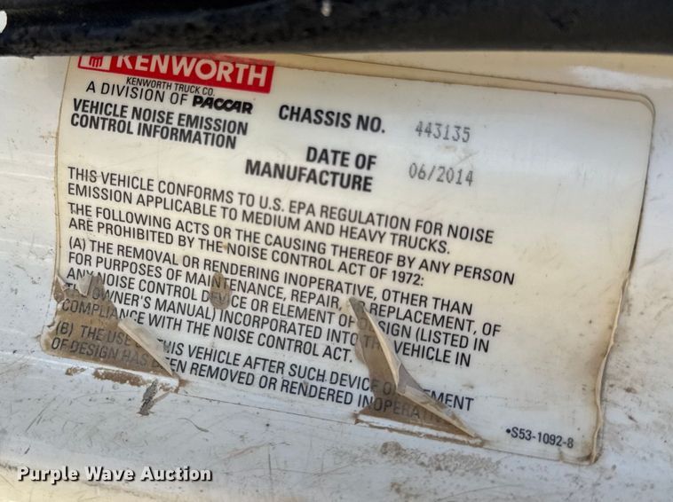 image for item EN0865 2015 Kenworth T880 semi truck