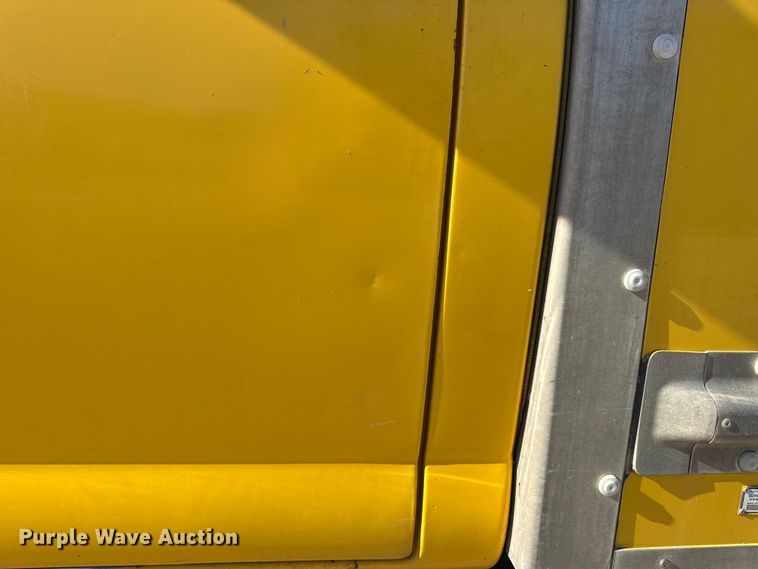 image for item EN0870 2014 GMC Savana 3500 box truck