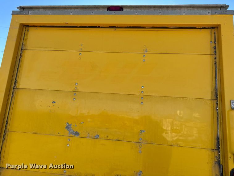 image for item EN0870 2014 GMC Savana 3500 box truck