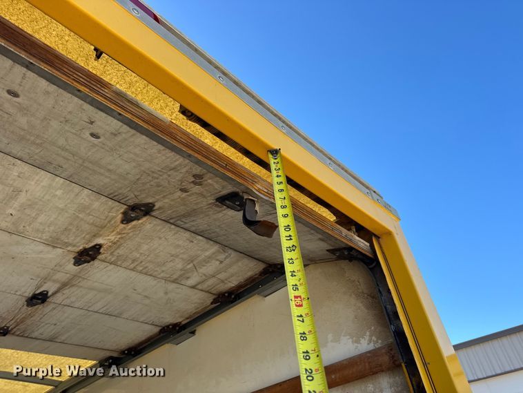 image for item EN0870 2014 GMC Savana 3500 box truck