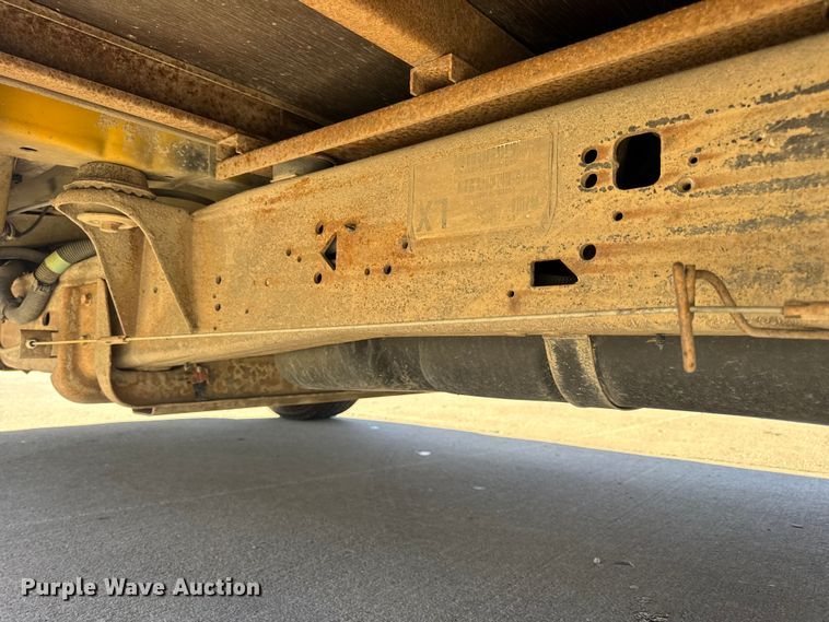 image for item EN0870 2014 GMC Savana 3500 box truck